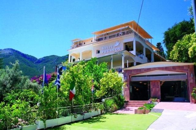 ניקיאנה Hotel Pegasos מראה חיצוני תמונה